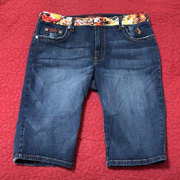 Baby Phat Embellished Bermuda shorts NWOT - Picture 3 of 9